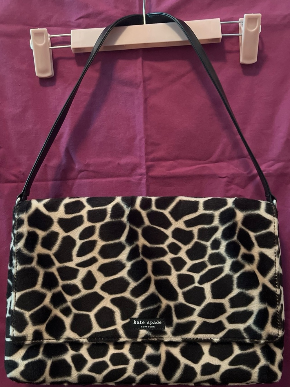 kate spade Black and Cream Giraffe-Print Shoulder Bag